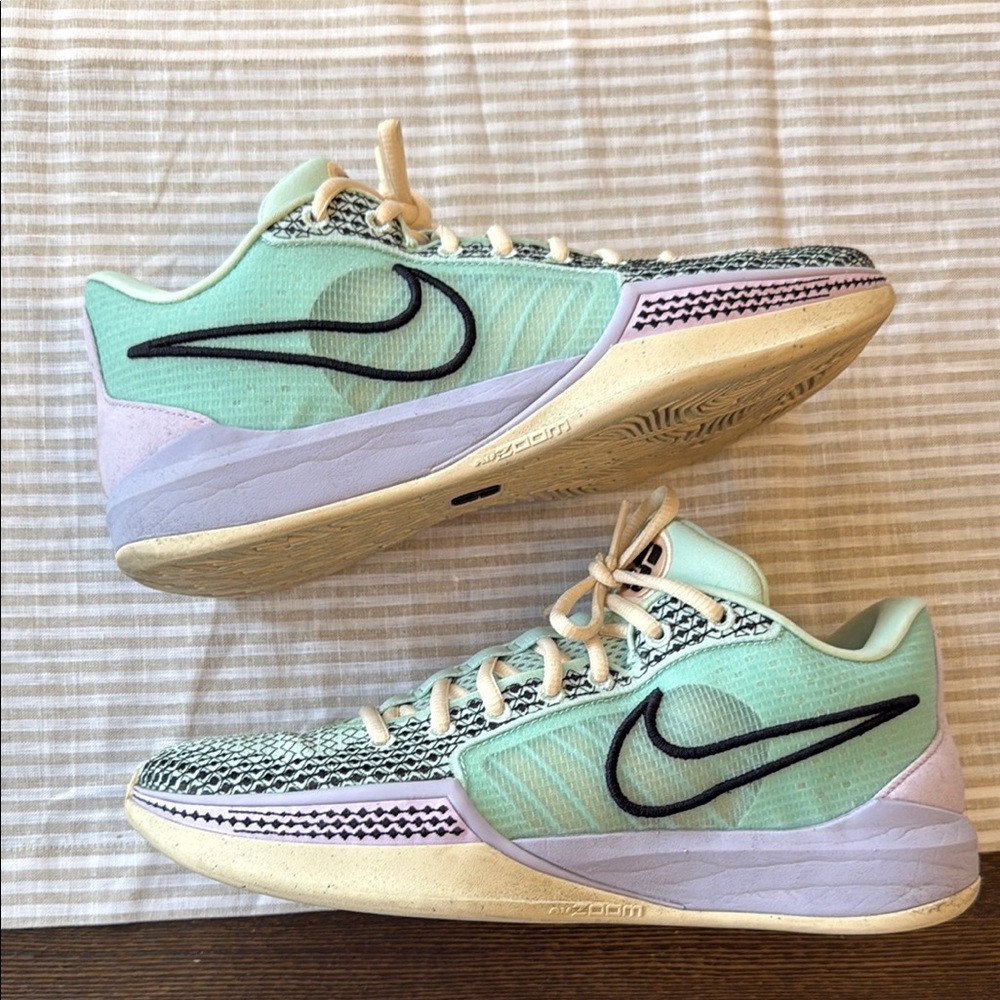 Nike Women's Sabrina 1 'Magnetic' Basketball Shoe